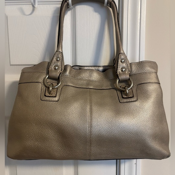 Coach Penelope 2010 Shimmering Silver Shoulder Bag - Picture 4 of 9